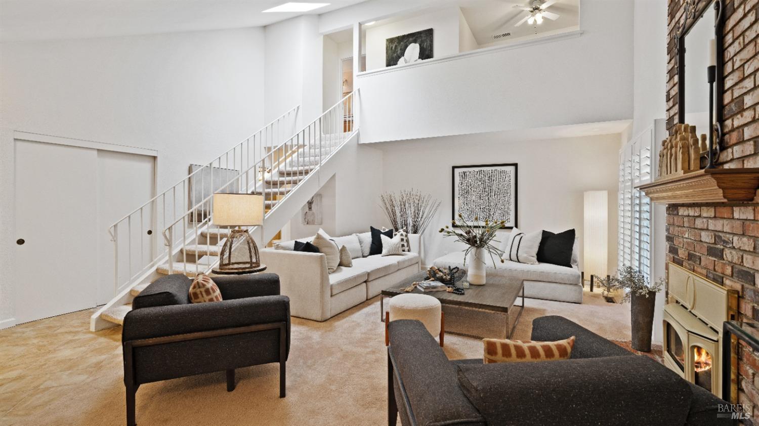 2596 Hidden Valley Ln