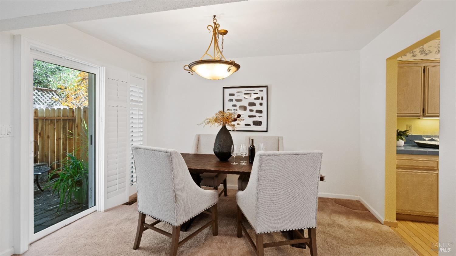 2596 Hidden Valley Ln