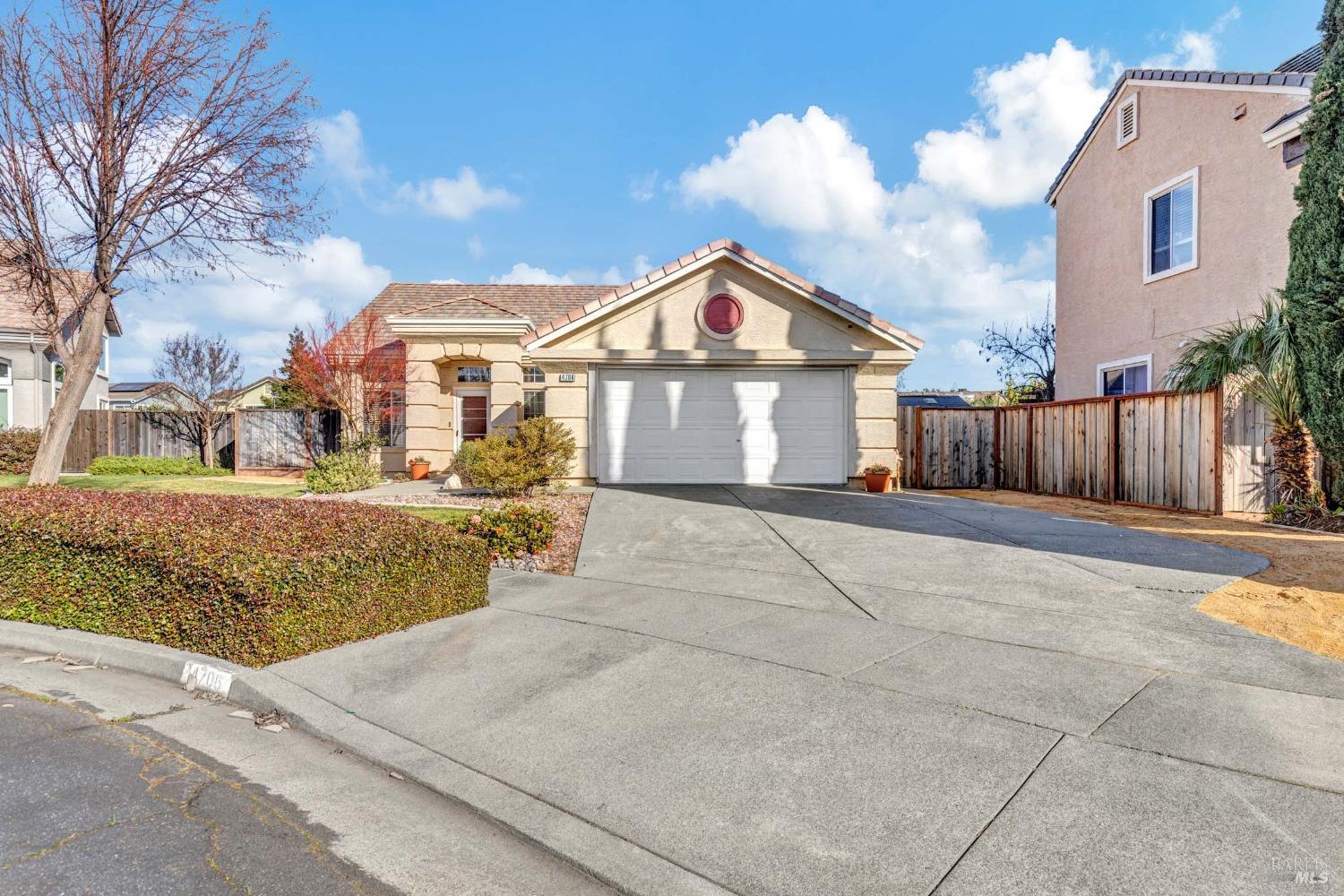 4706 Antelope Circle