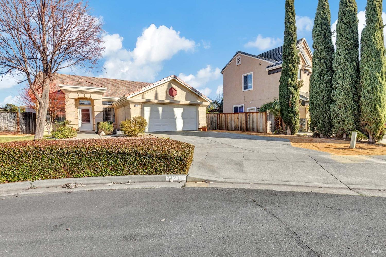 4706 Antelope Circle