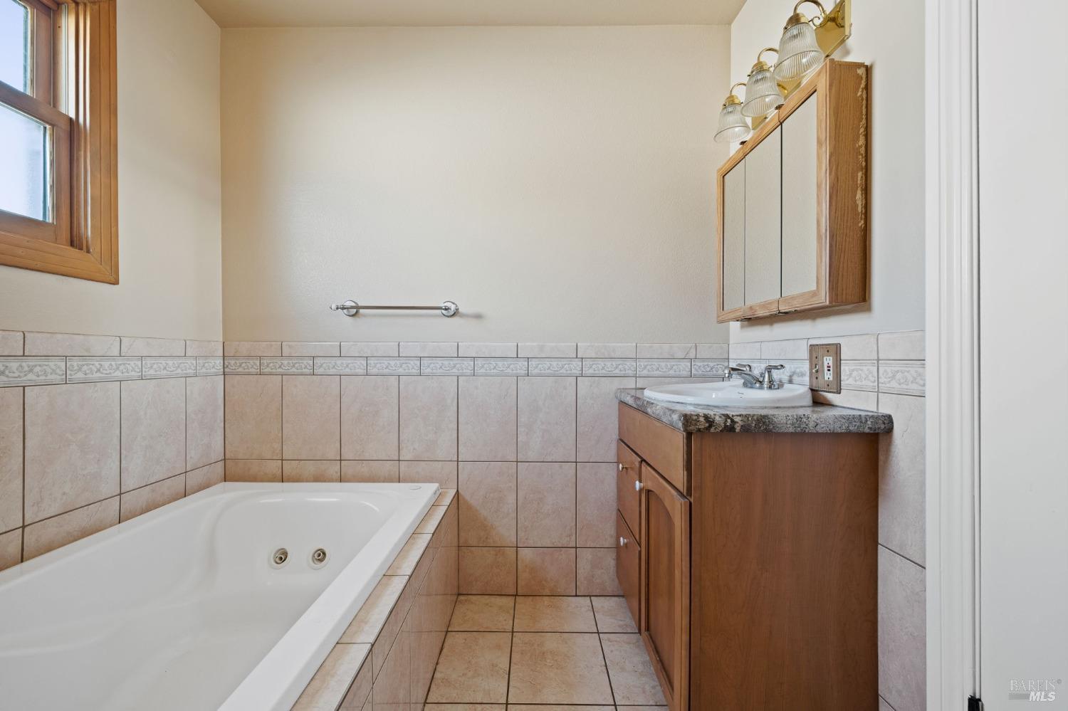 2065 Yajome St
