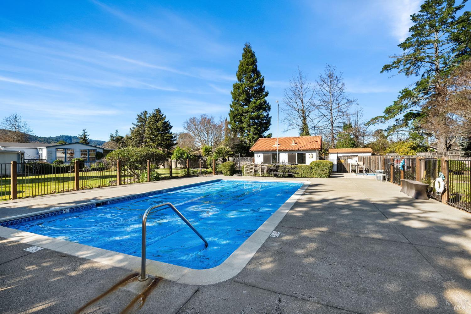 6468 Washington St #3