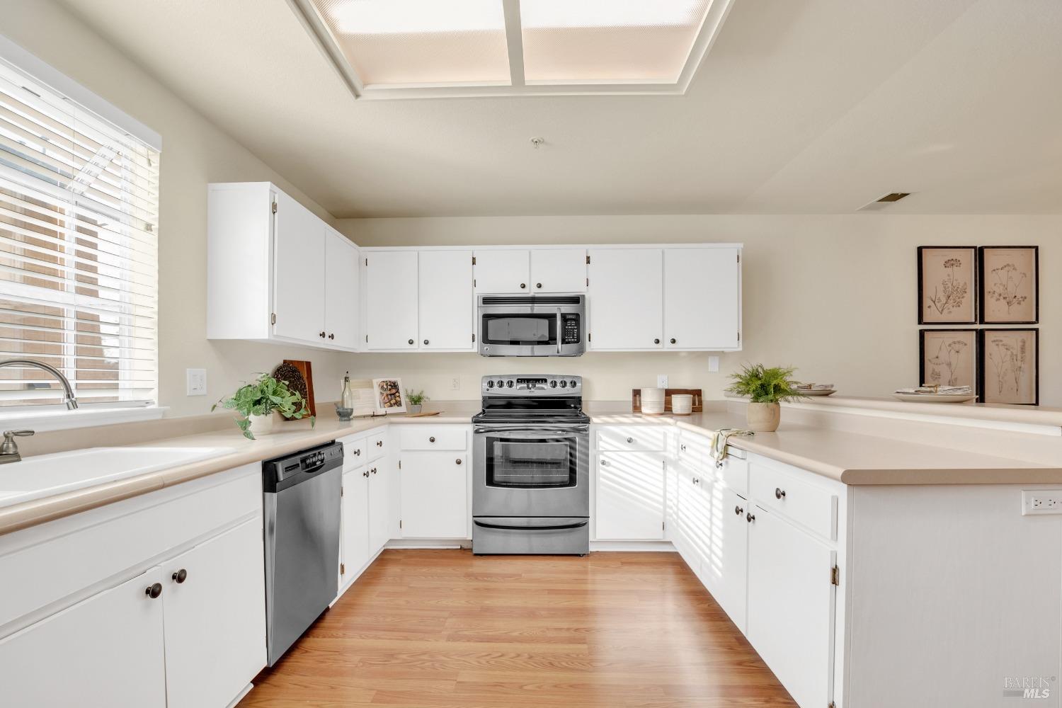 1188 Pear Tree Ln