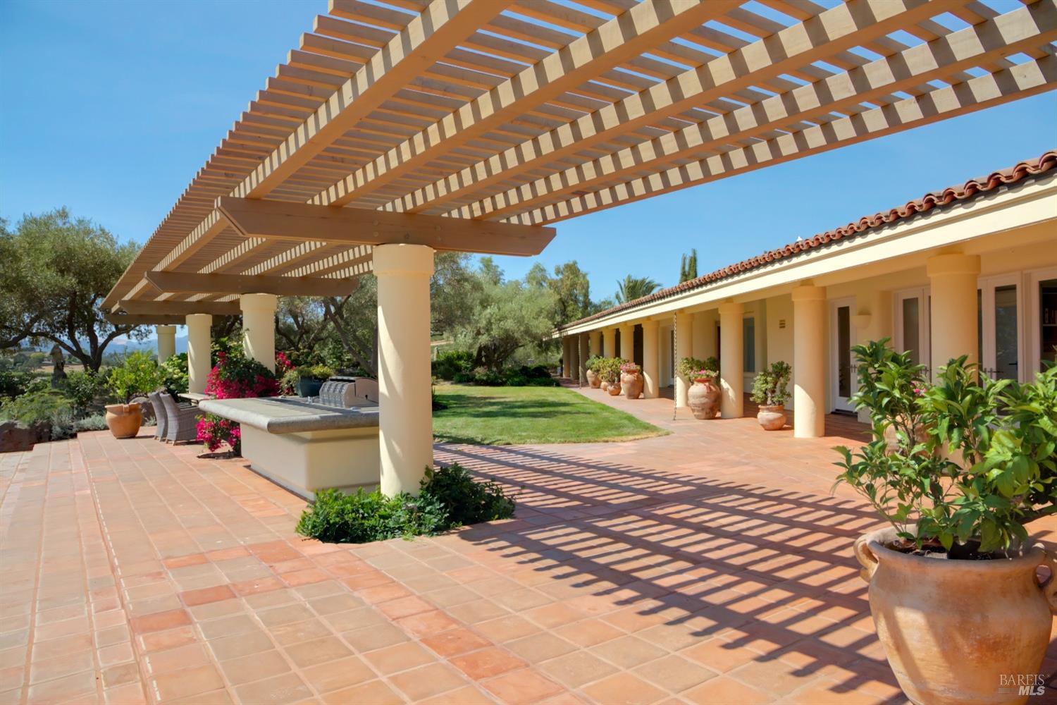 2275 Old Soda Springs Rd