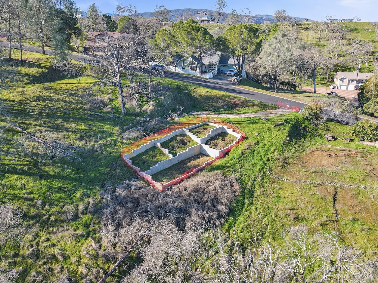 1016 Eastridge Dr