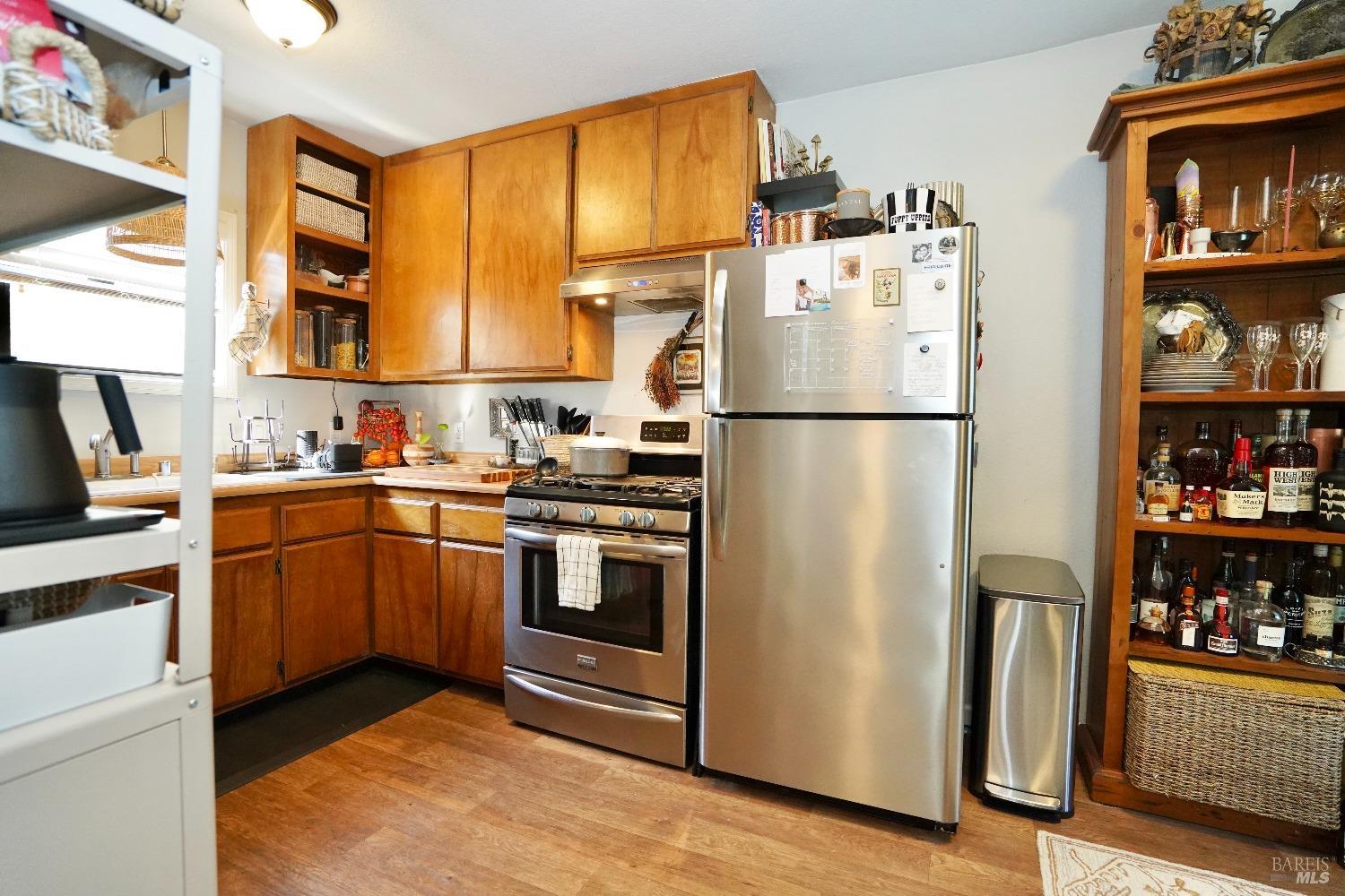 321-323 Underhill Dr