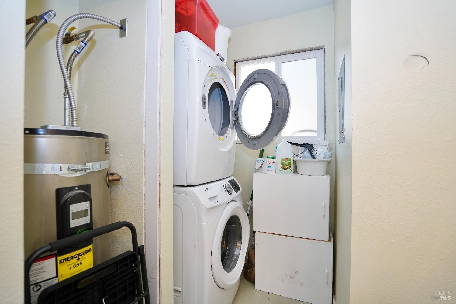 321-323 Underhill Dr