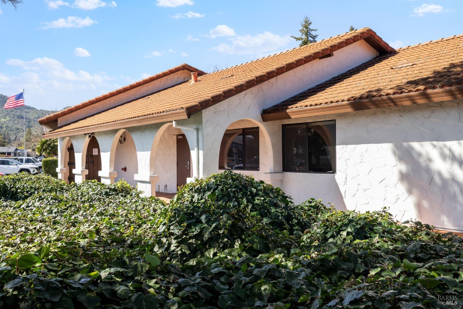 6468 Washington St #203