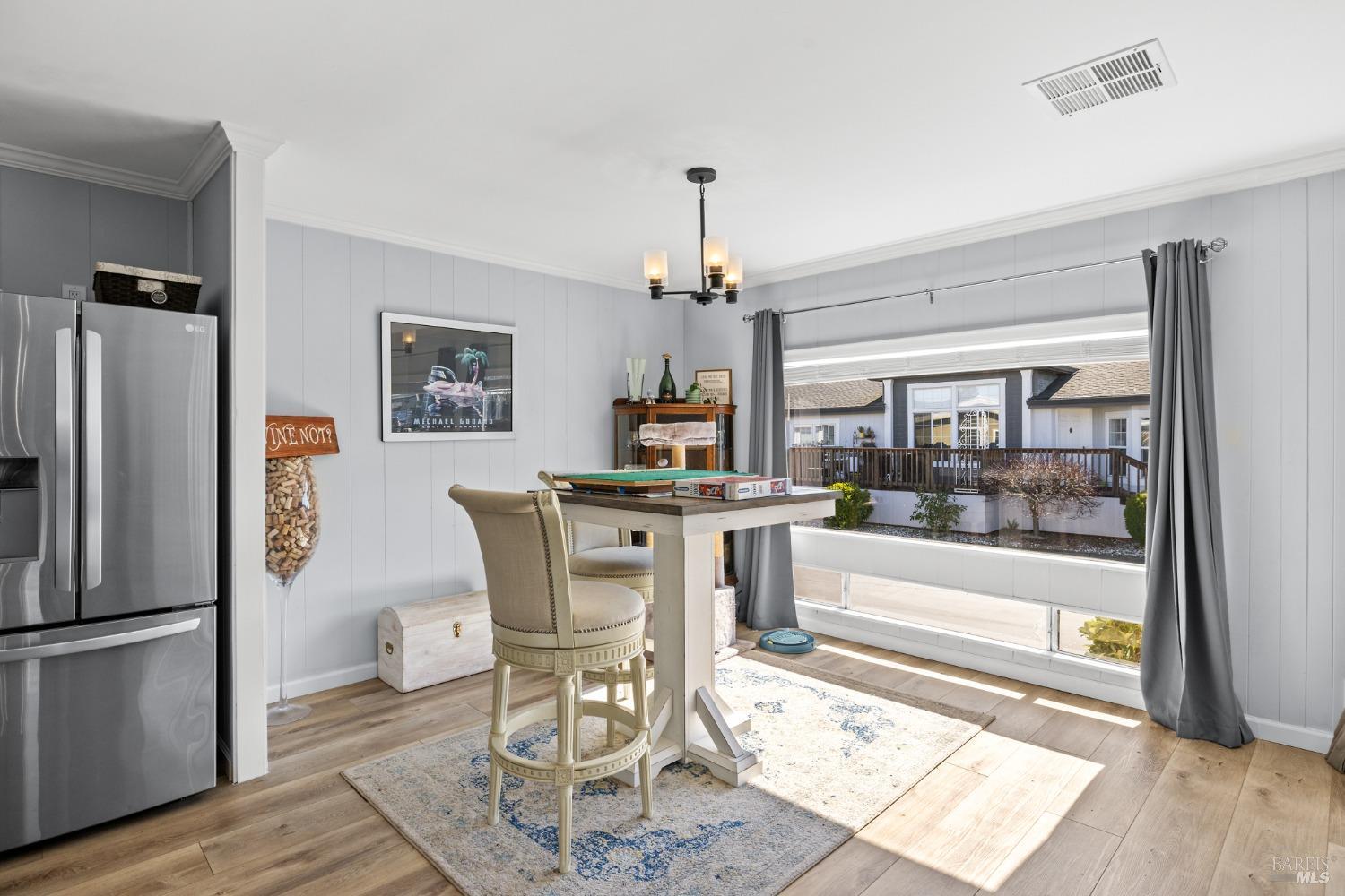 6468 Washington St #203