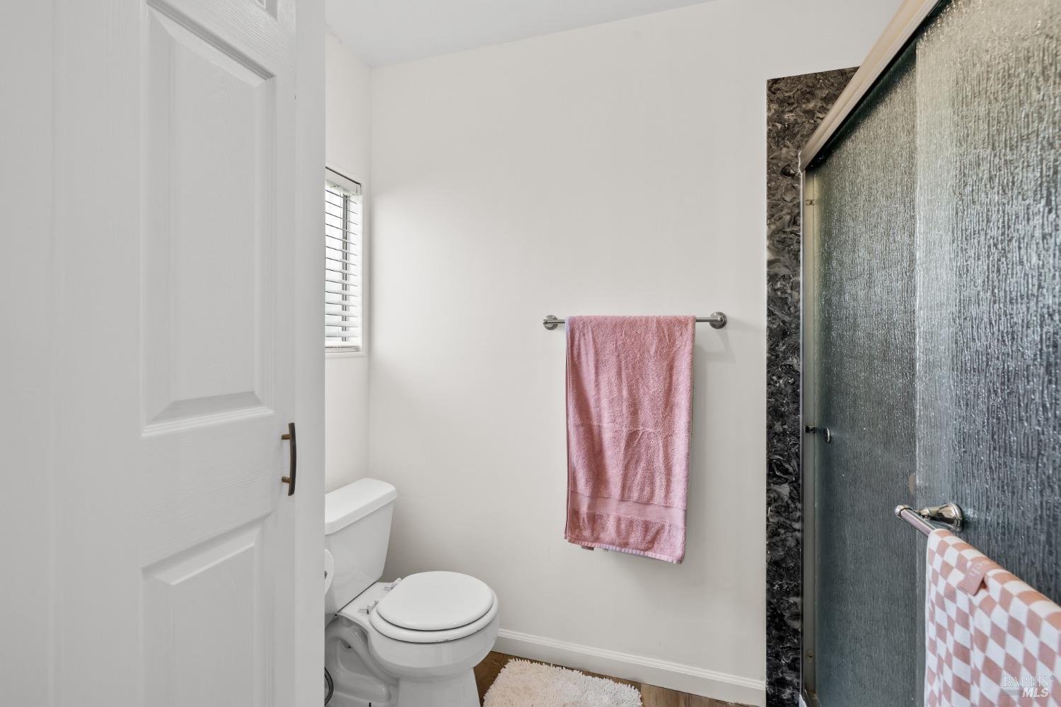 6468 Washington St #203