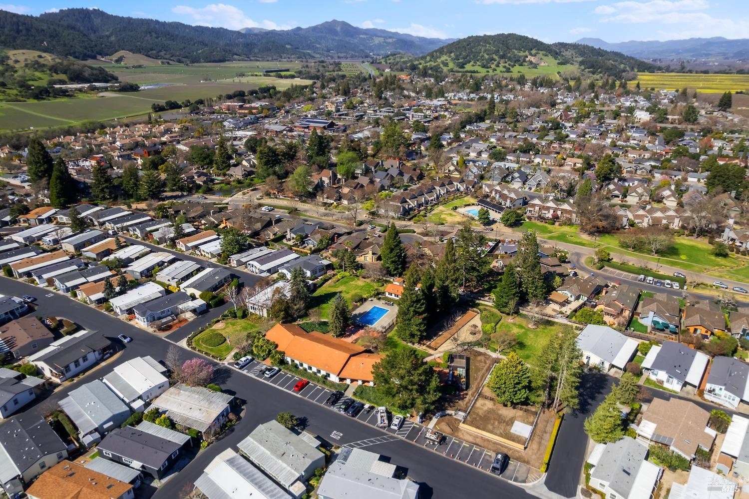 6468 Washington St #203