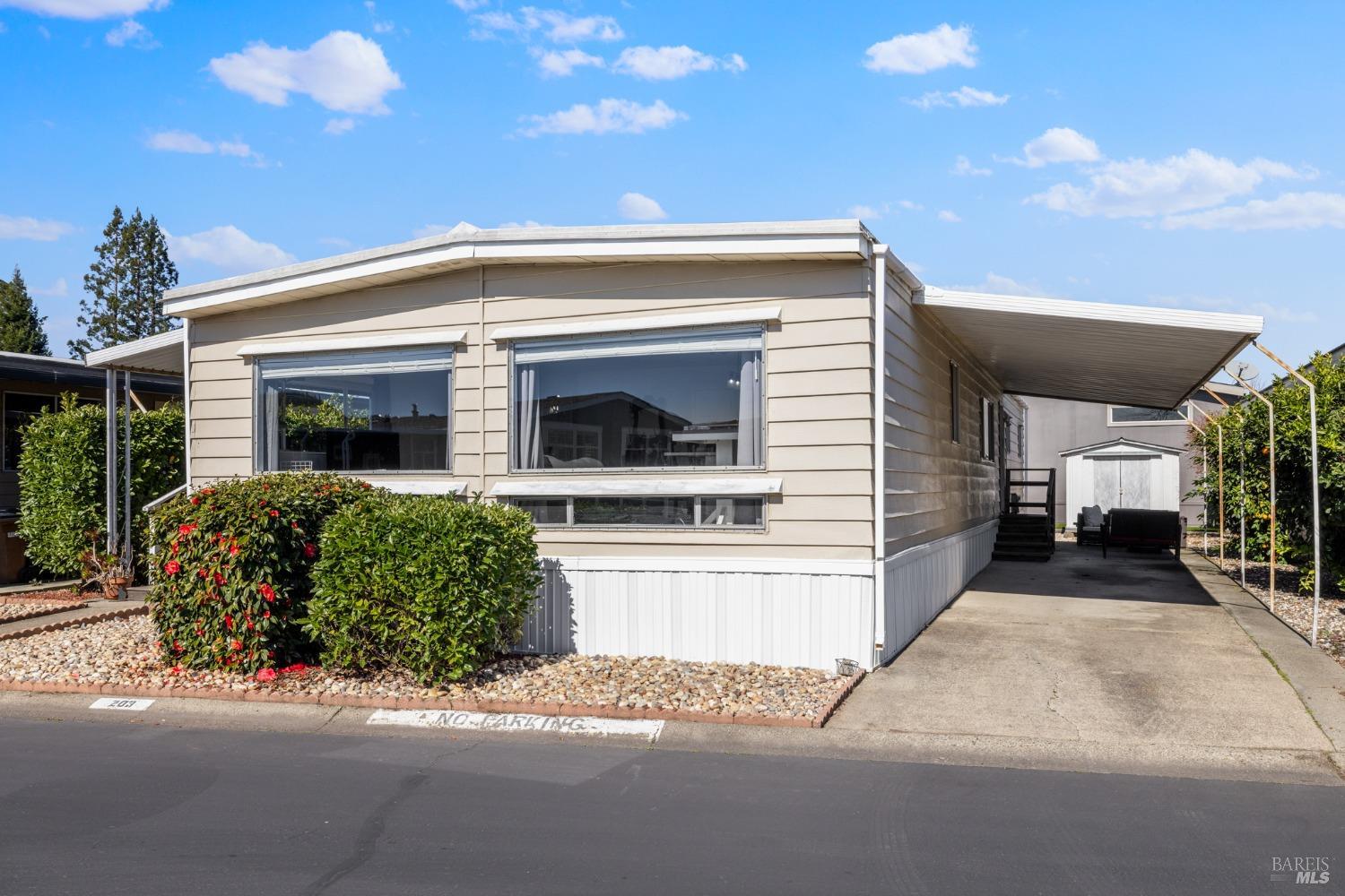 6468 Washington St #203