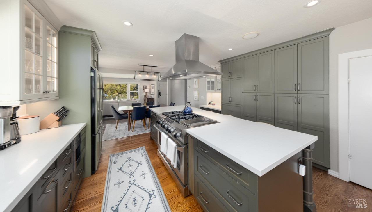 2140 W Lincoln Avenue