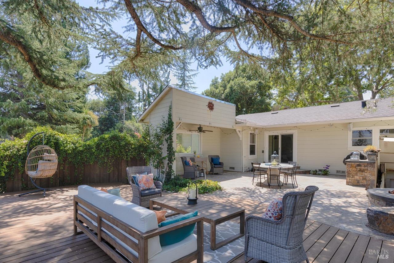 2140 W Lincoln Avenue