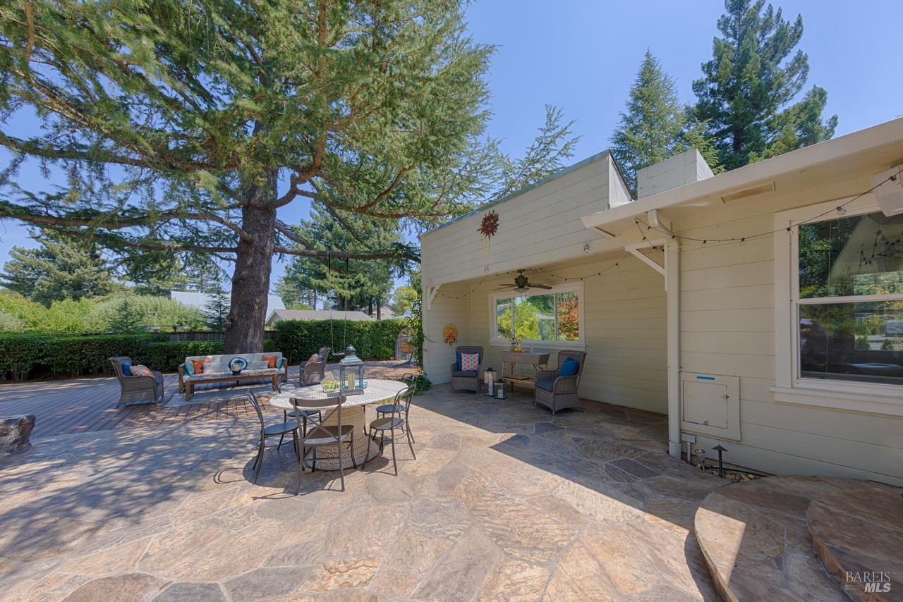 2140 W Lincoln Avenue