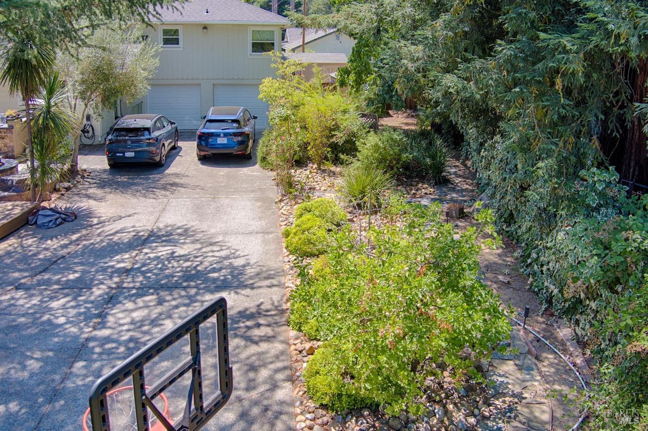 2140 W Lincoln Avenue