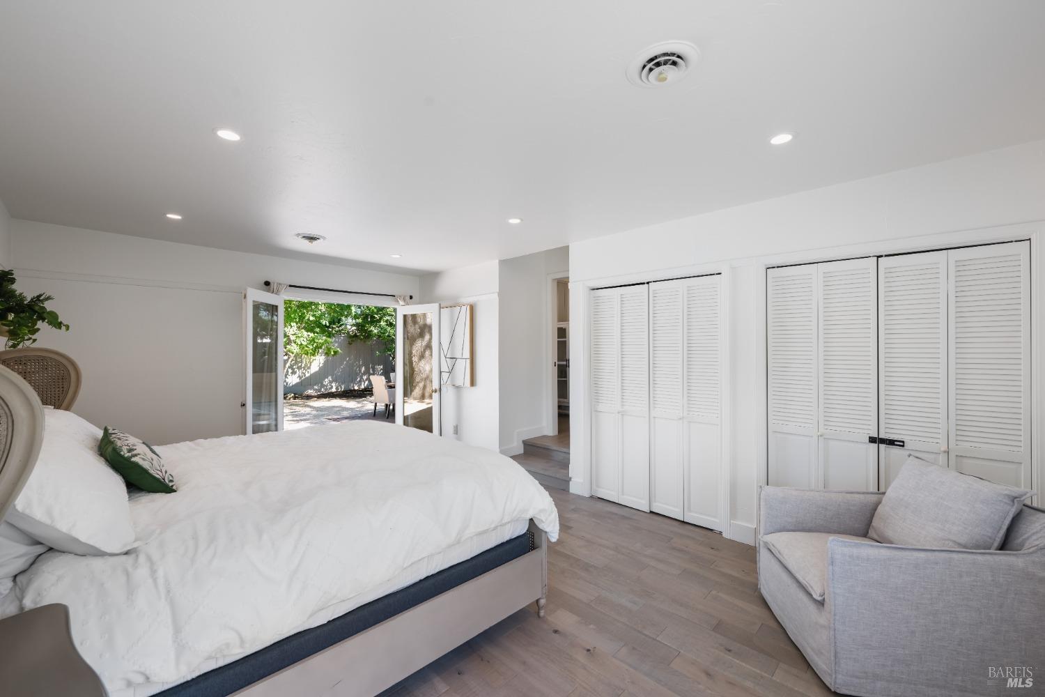 715 Hunt Ave
