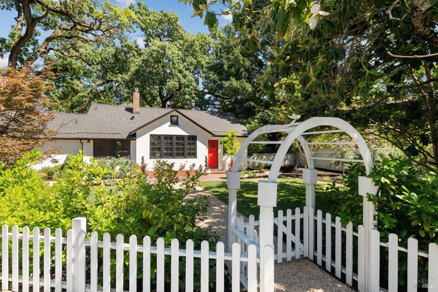 715 Hunt Ave