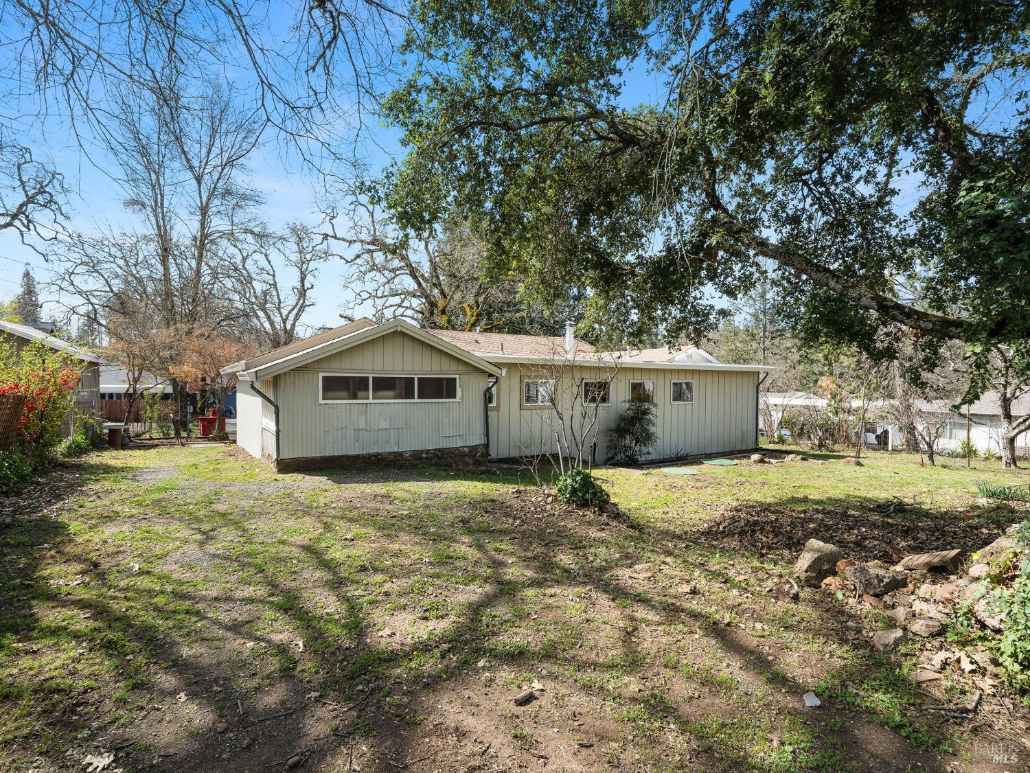 490 Cornish Ln