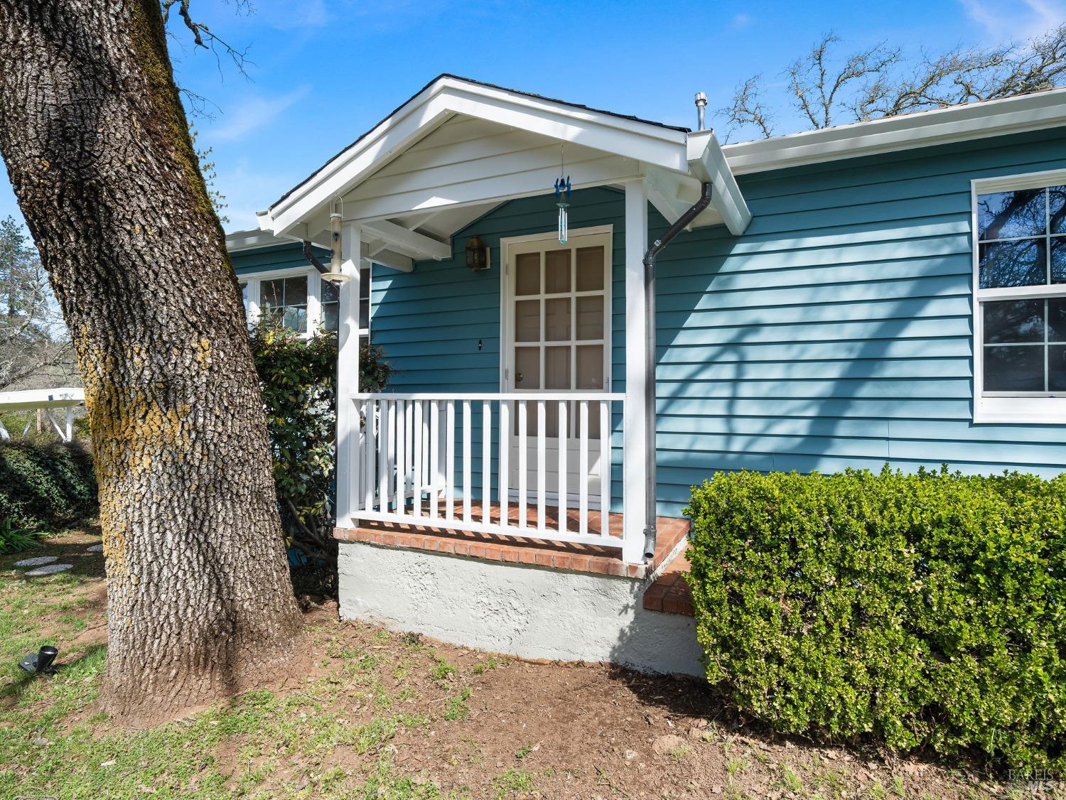 490 Cornish Ln
