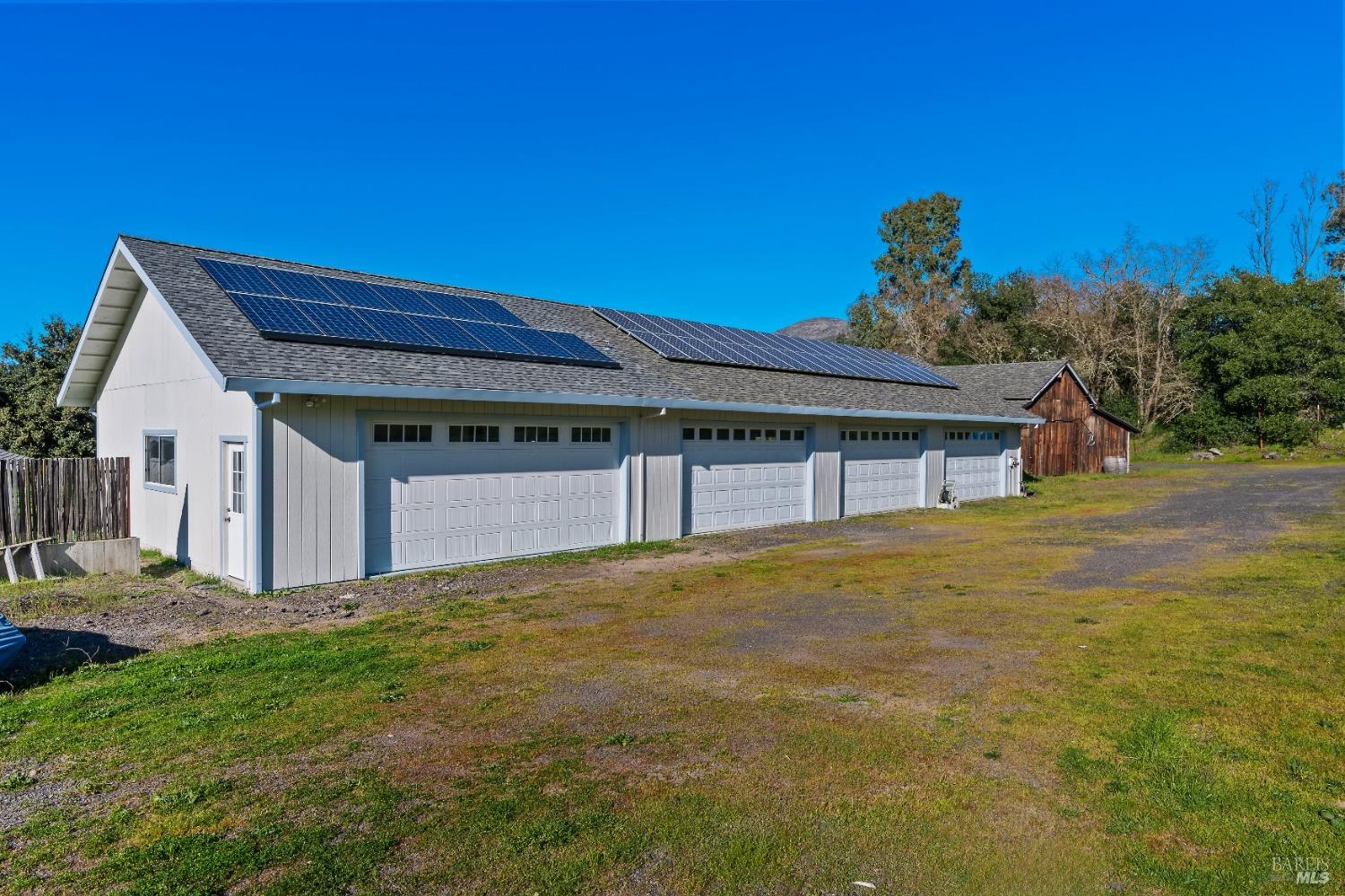 2205 Loma Heights Rd