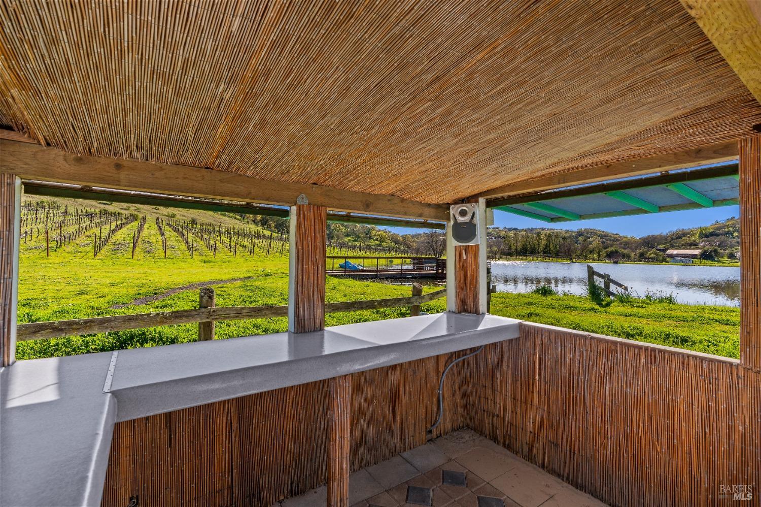 2205 Loma Heights Rd