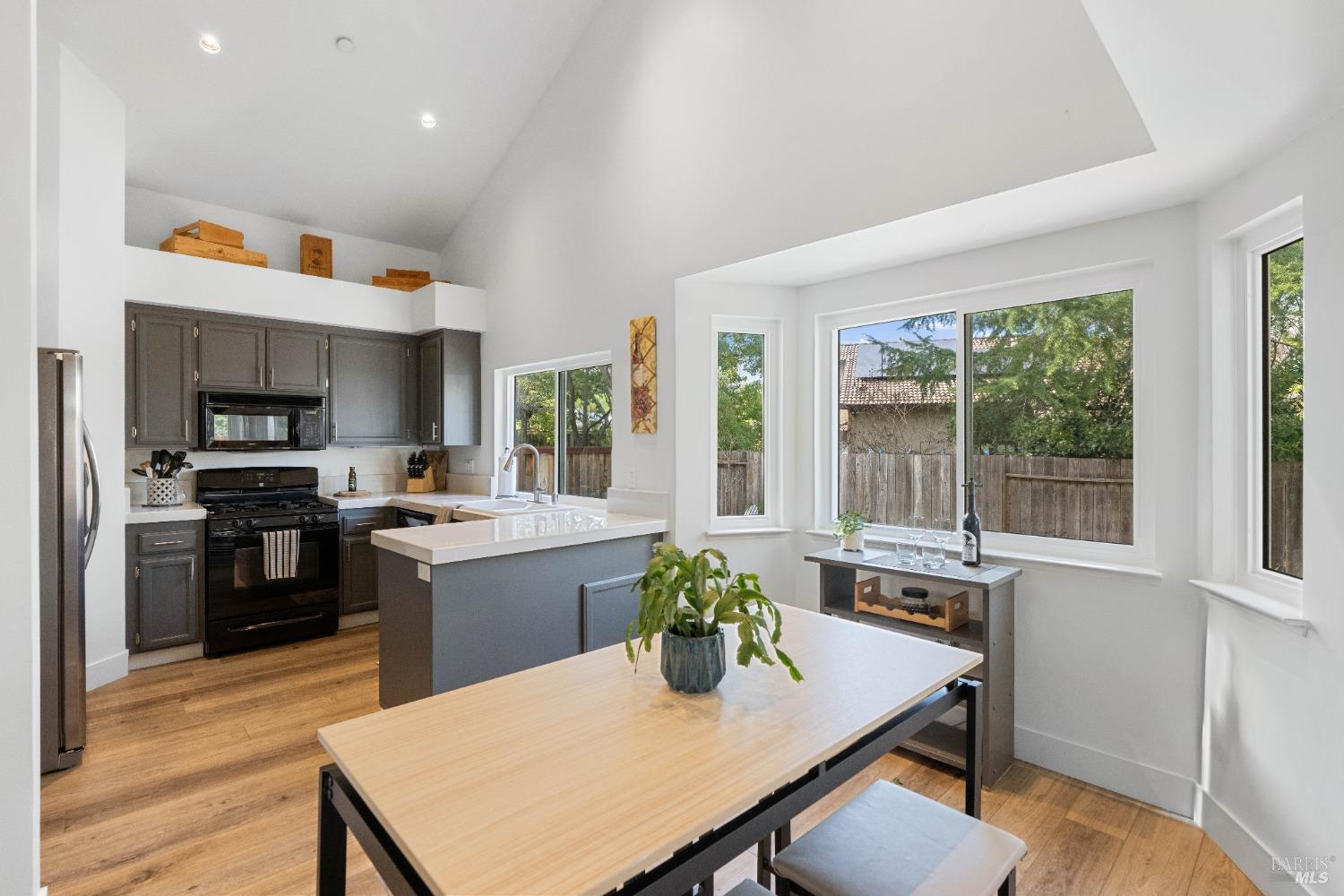 2594 Wine Country Ave