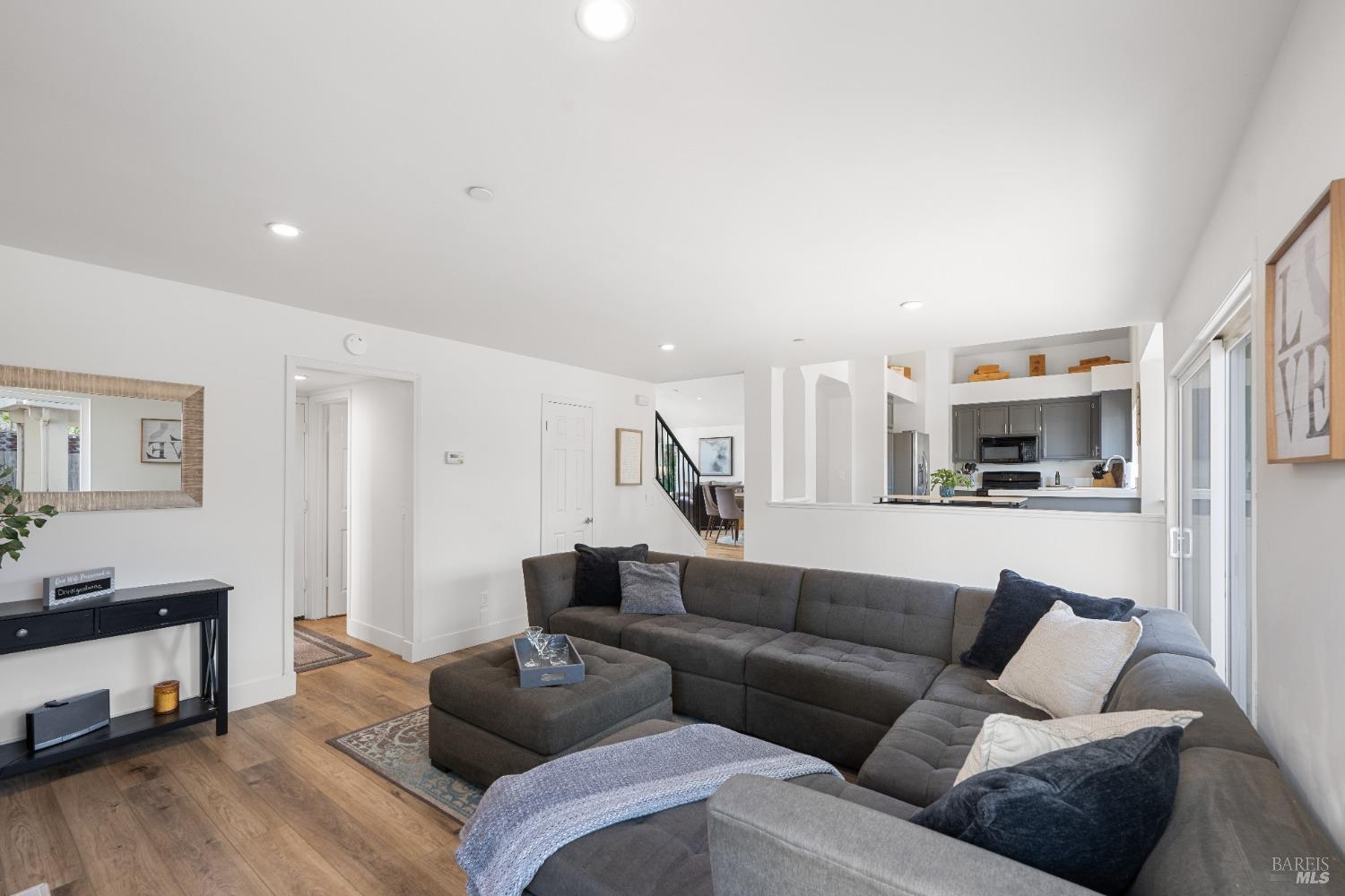 2594 Wine Country Ave