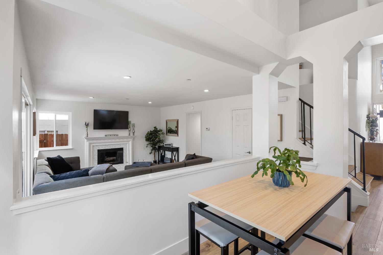 2594 Wine Country Ave