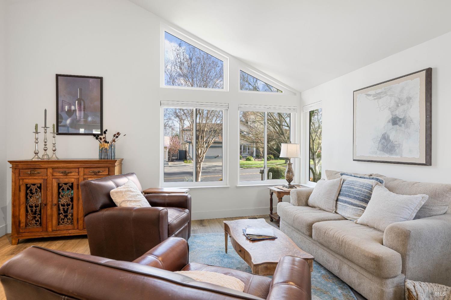 2594 Wine Country Ave