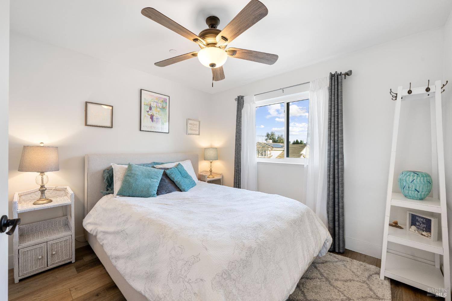 2594 Wine Country Ave