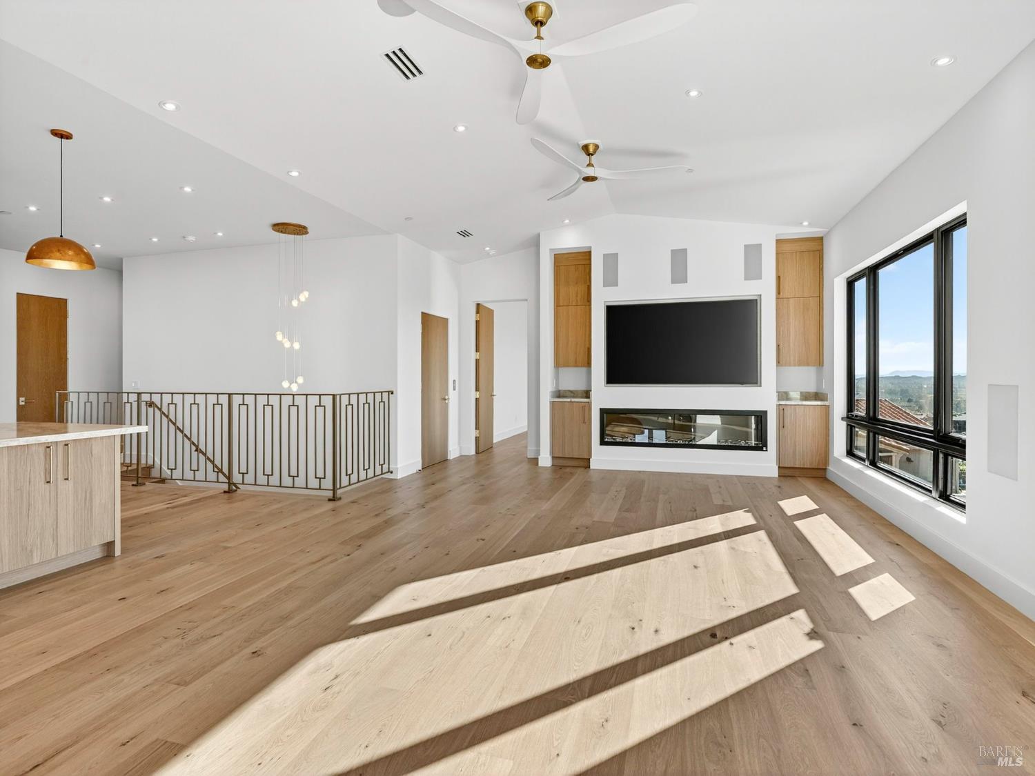 421 Bear Creek Cir