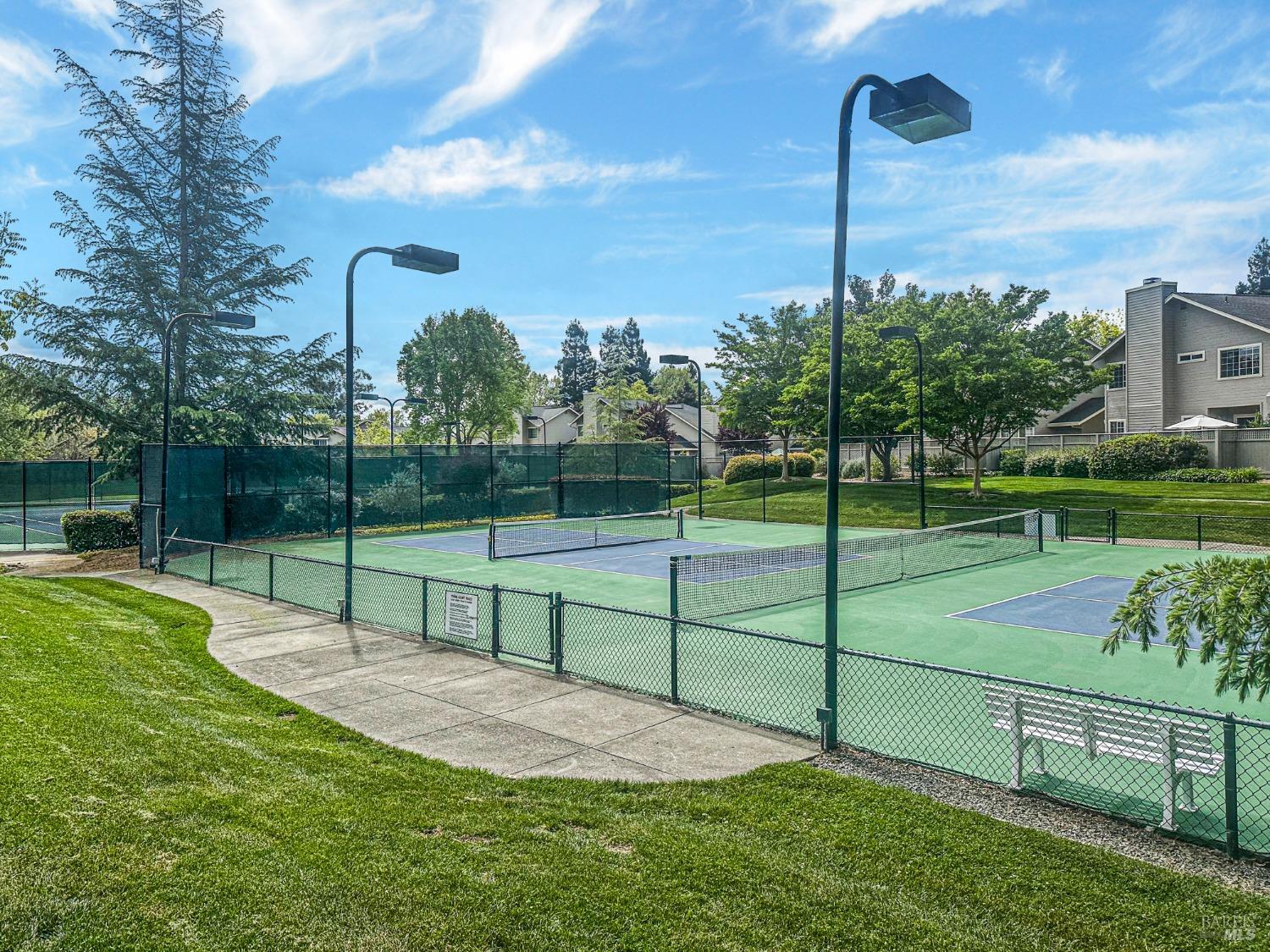89 Valley Club Cir