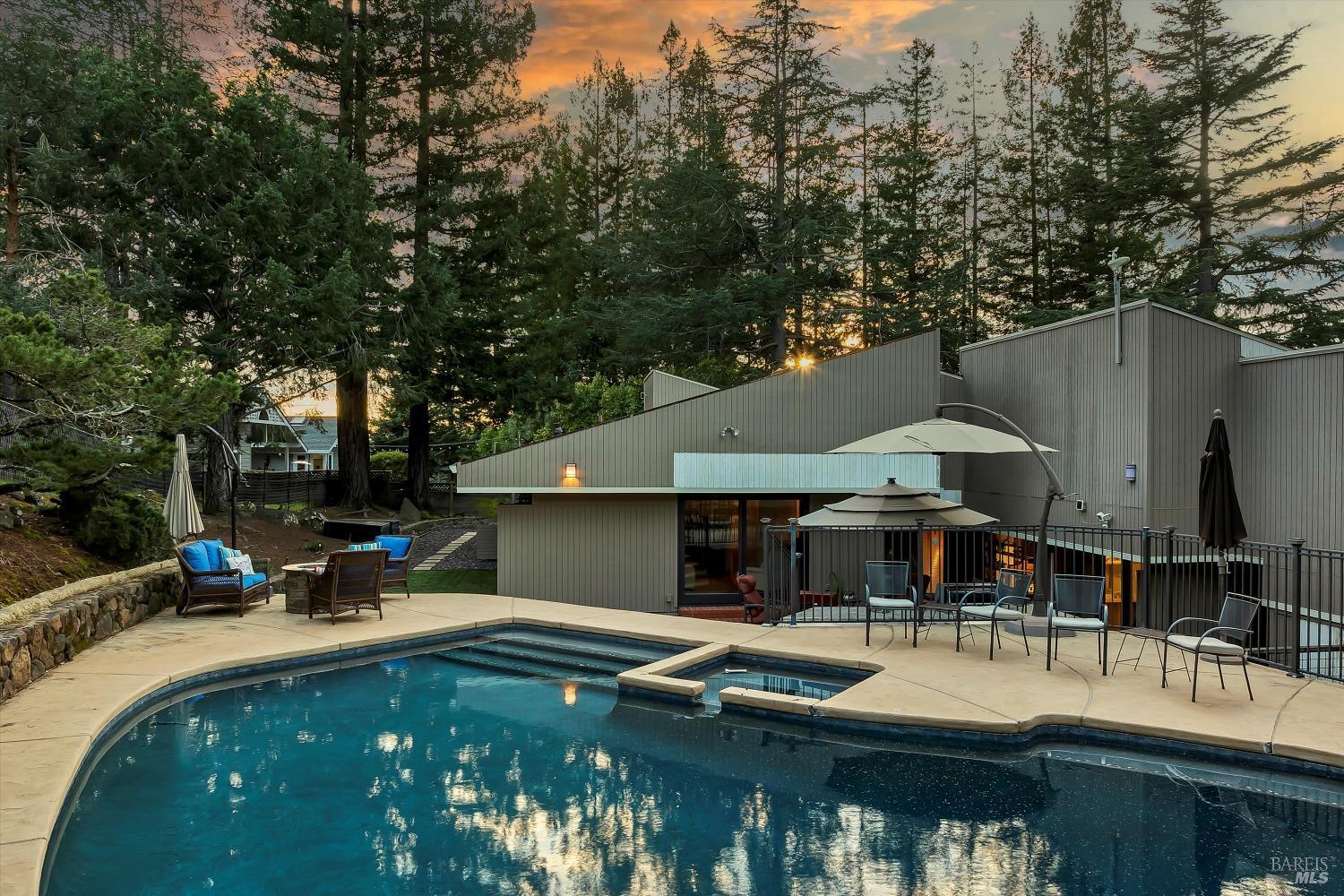 523 Westgate Dr
