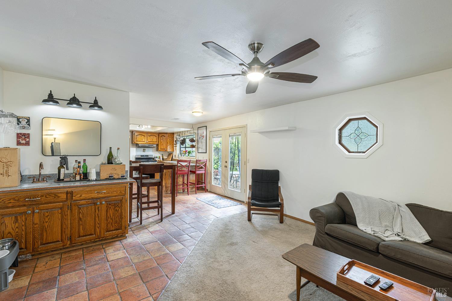 689 Rio Vista Dr