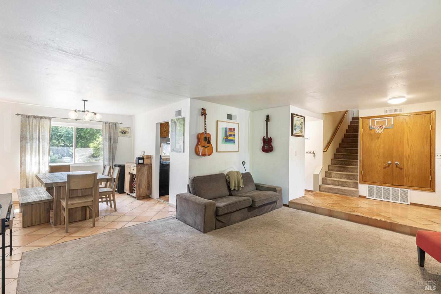689 Rio Vista Dr