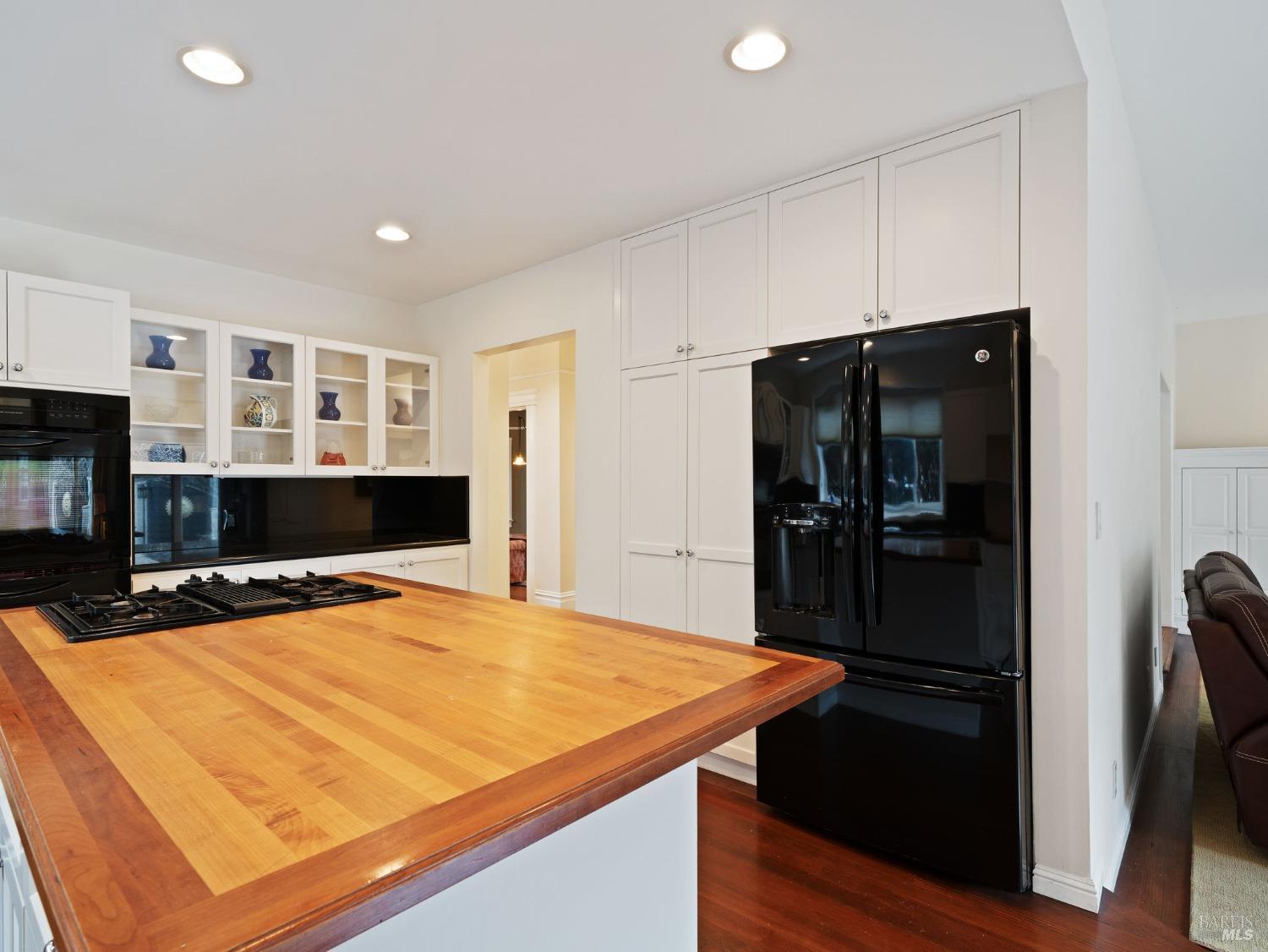 1133 Seminary St