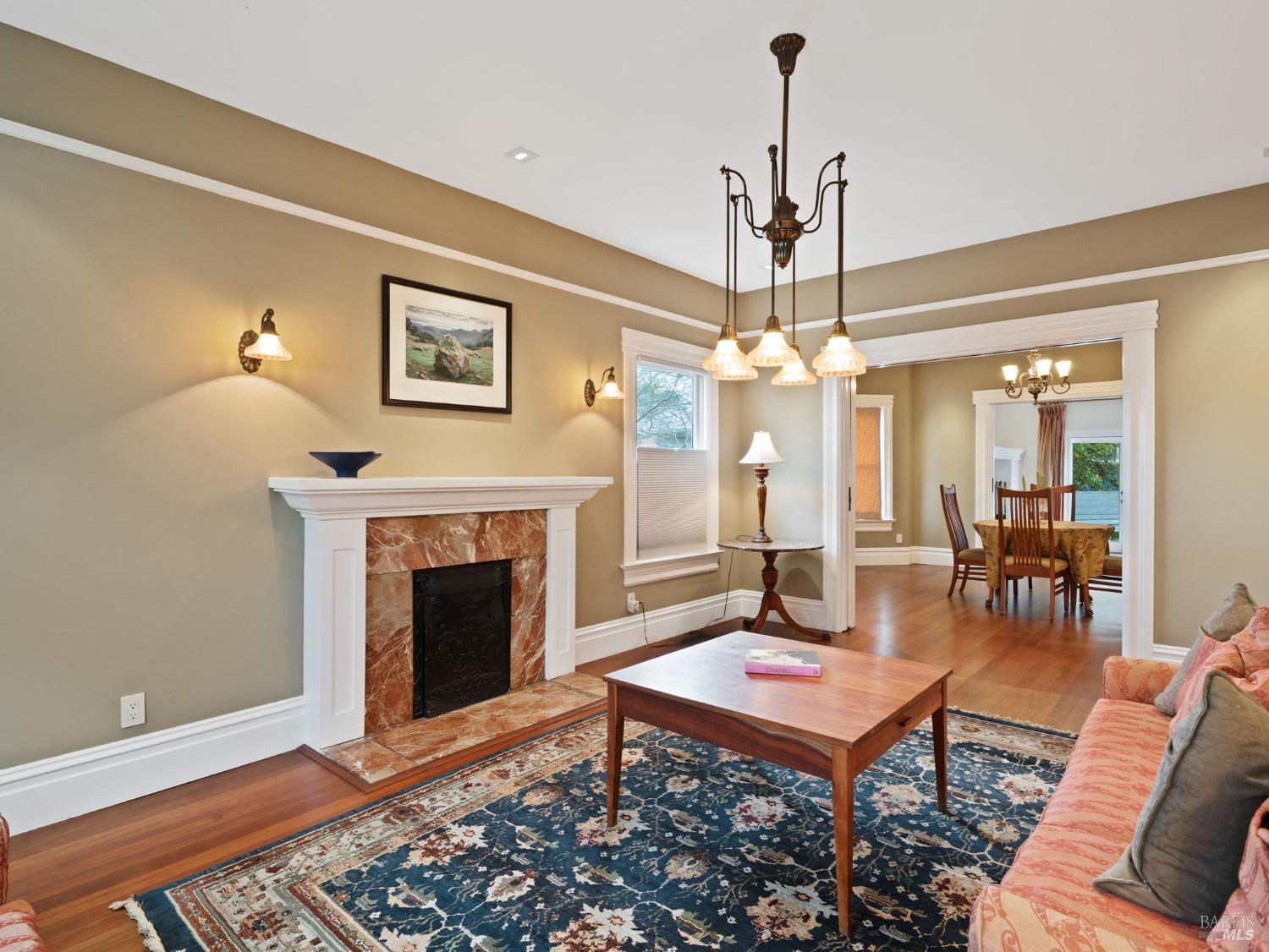 1133 Seminary St