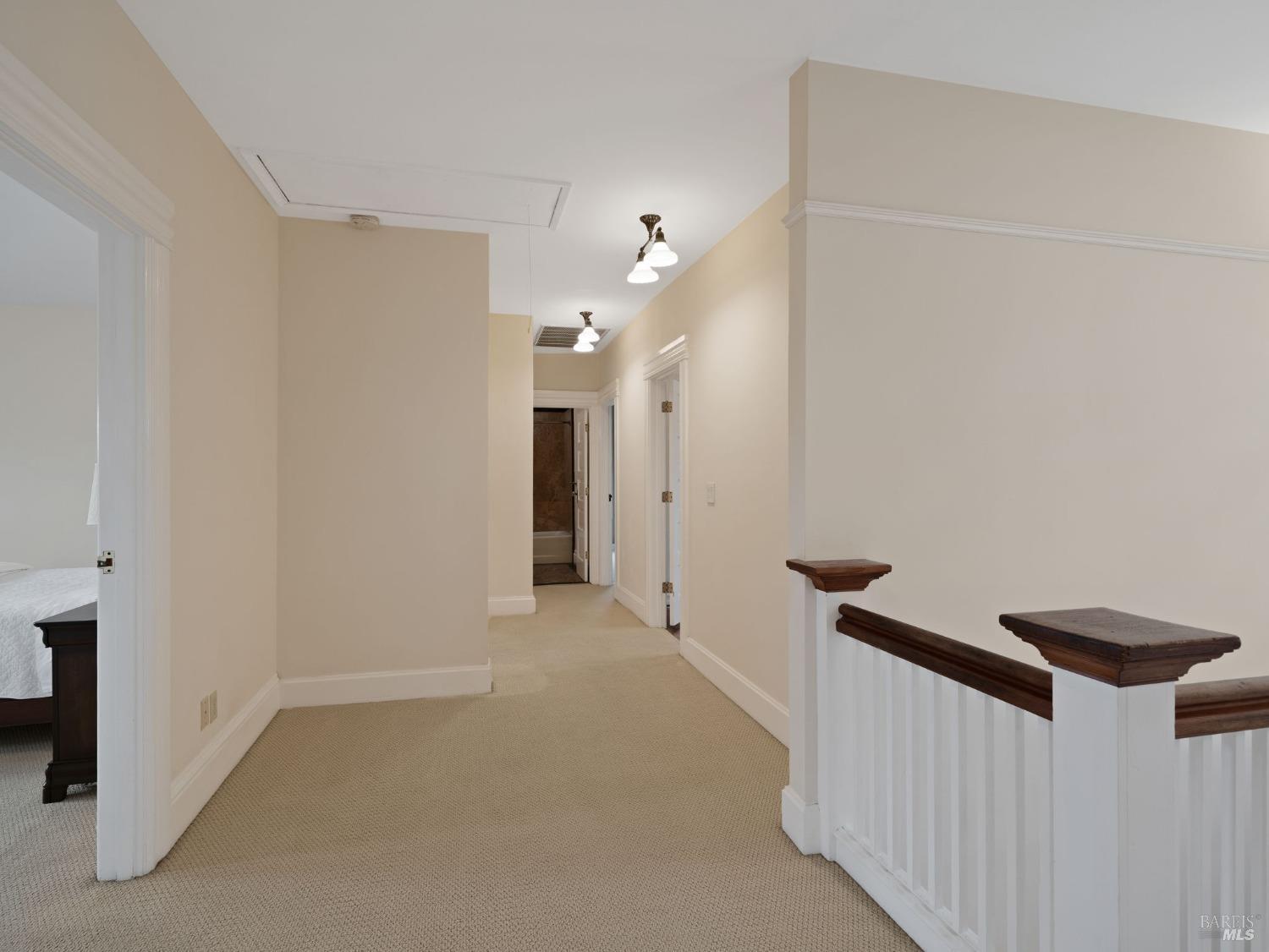1133 Seminary St