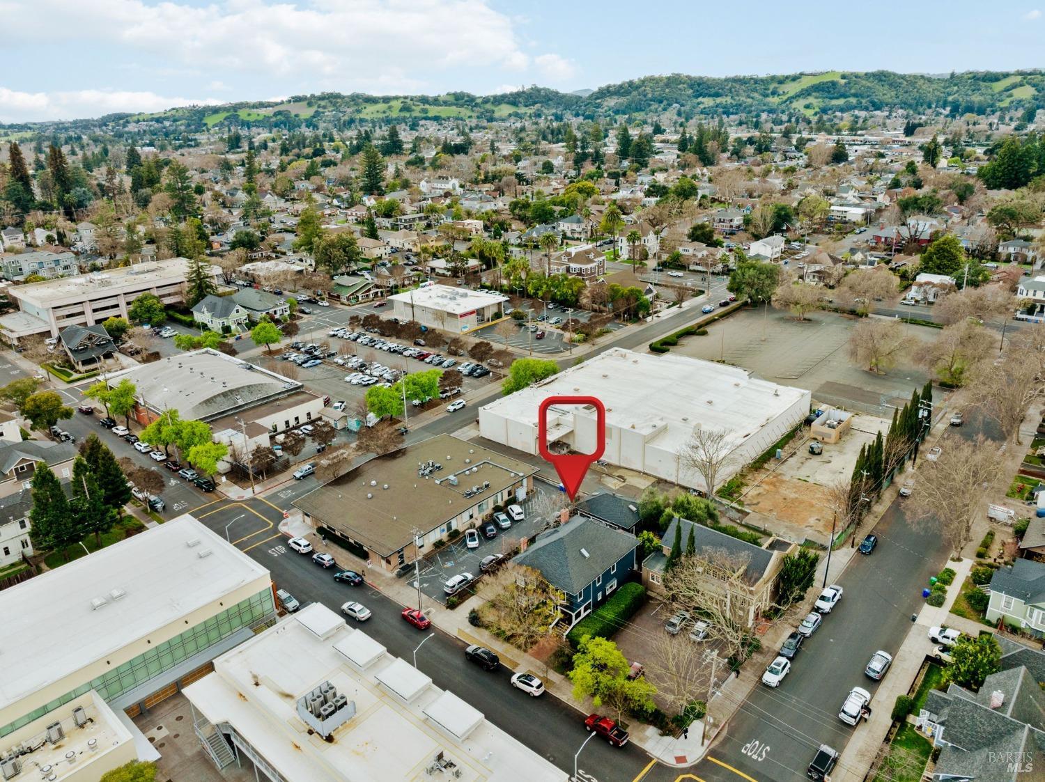 1133 Seminary St