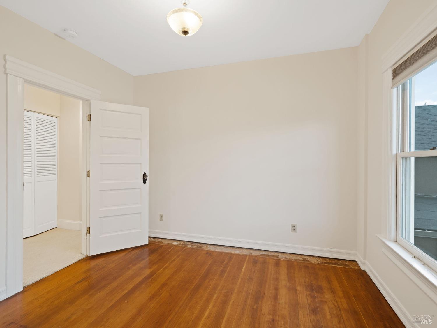 1133 Seminary St