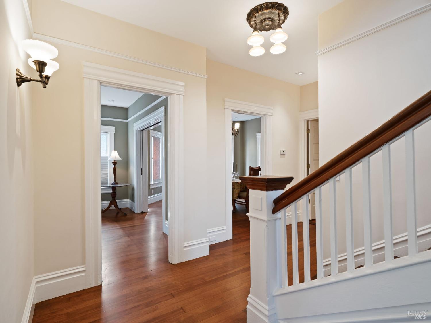 1133 Seminary St