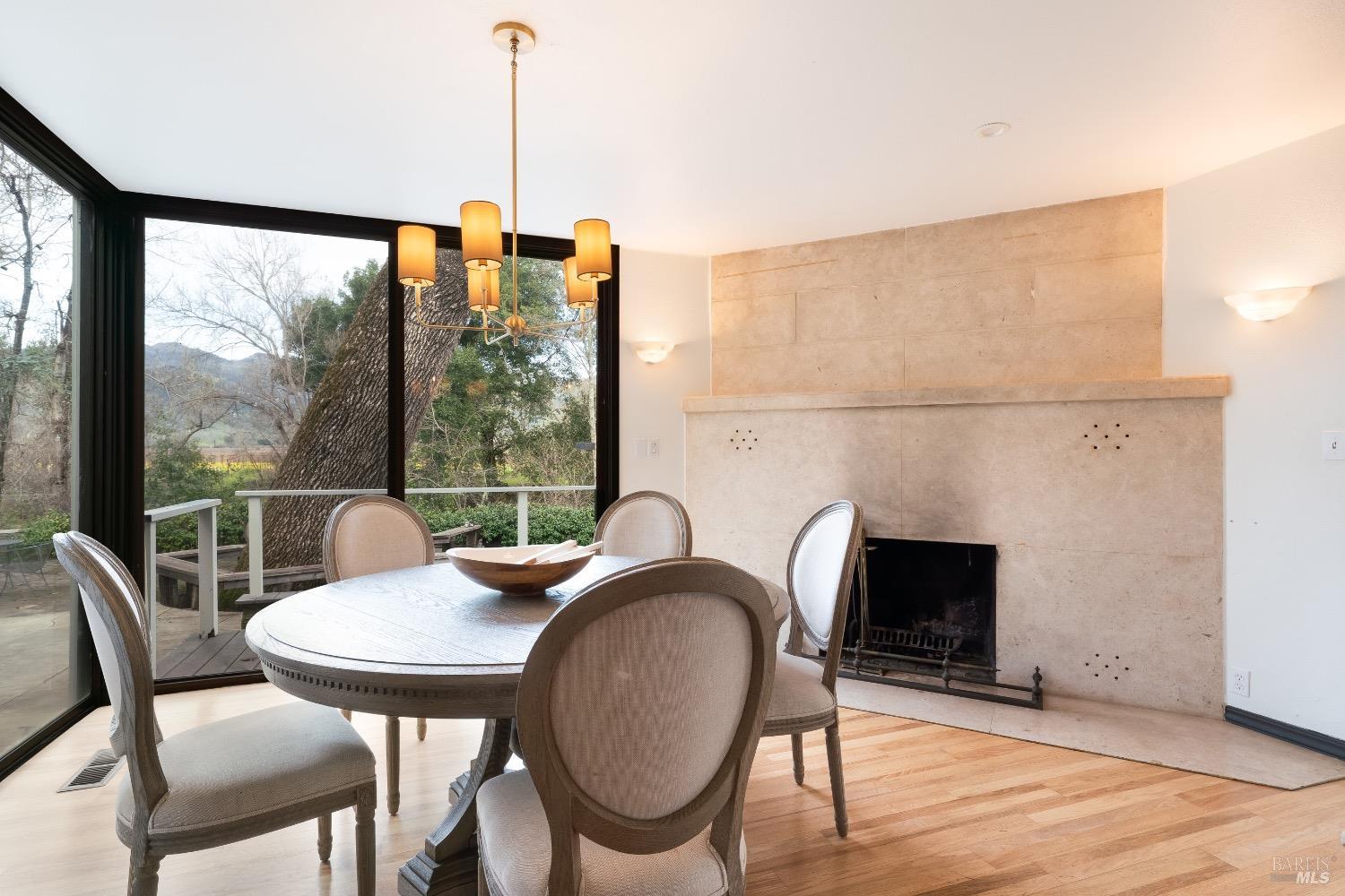 4560 Saint Helena Hwy