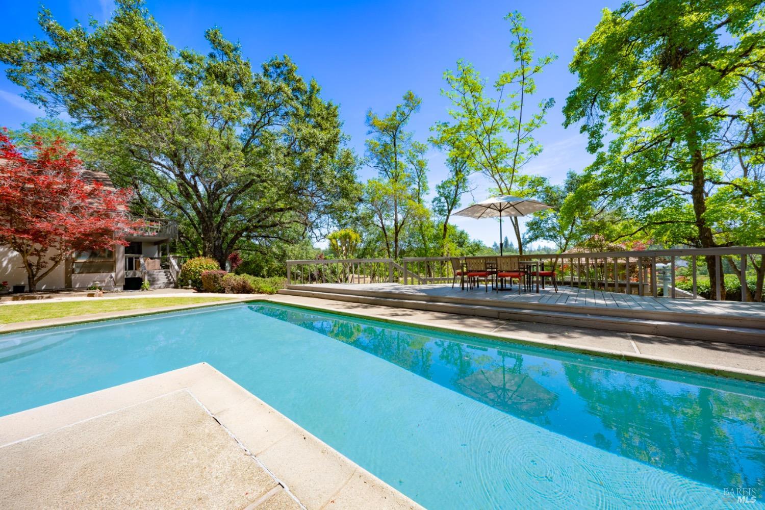 1275 Summit Lake Dr