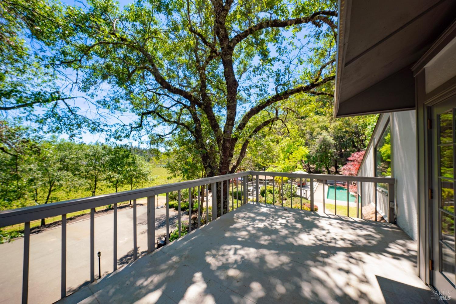 1275 Summit Lake Dr