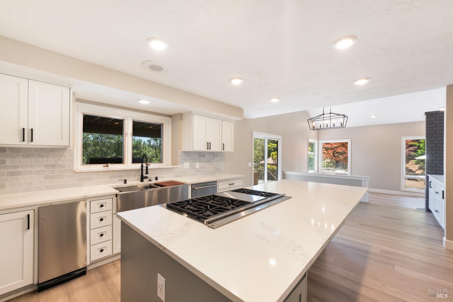 1275 Summit Lake Dr