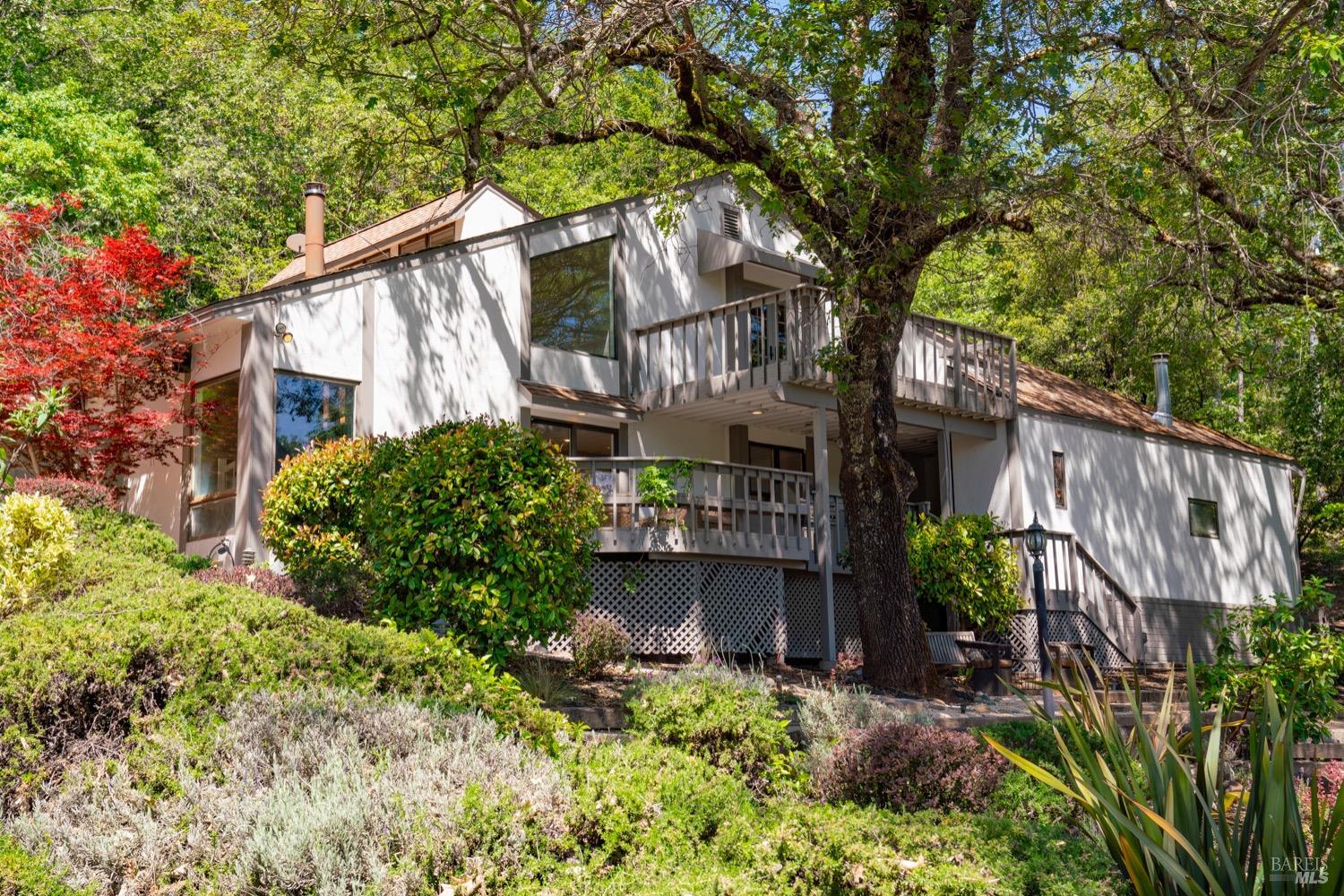 1275 Summit Lake Dr