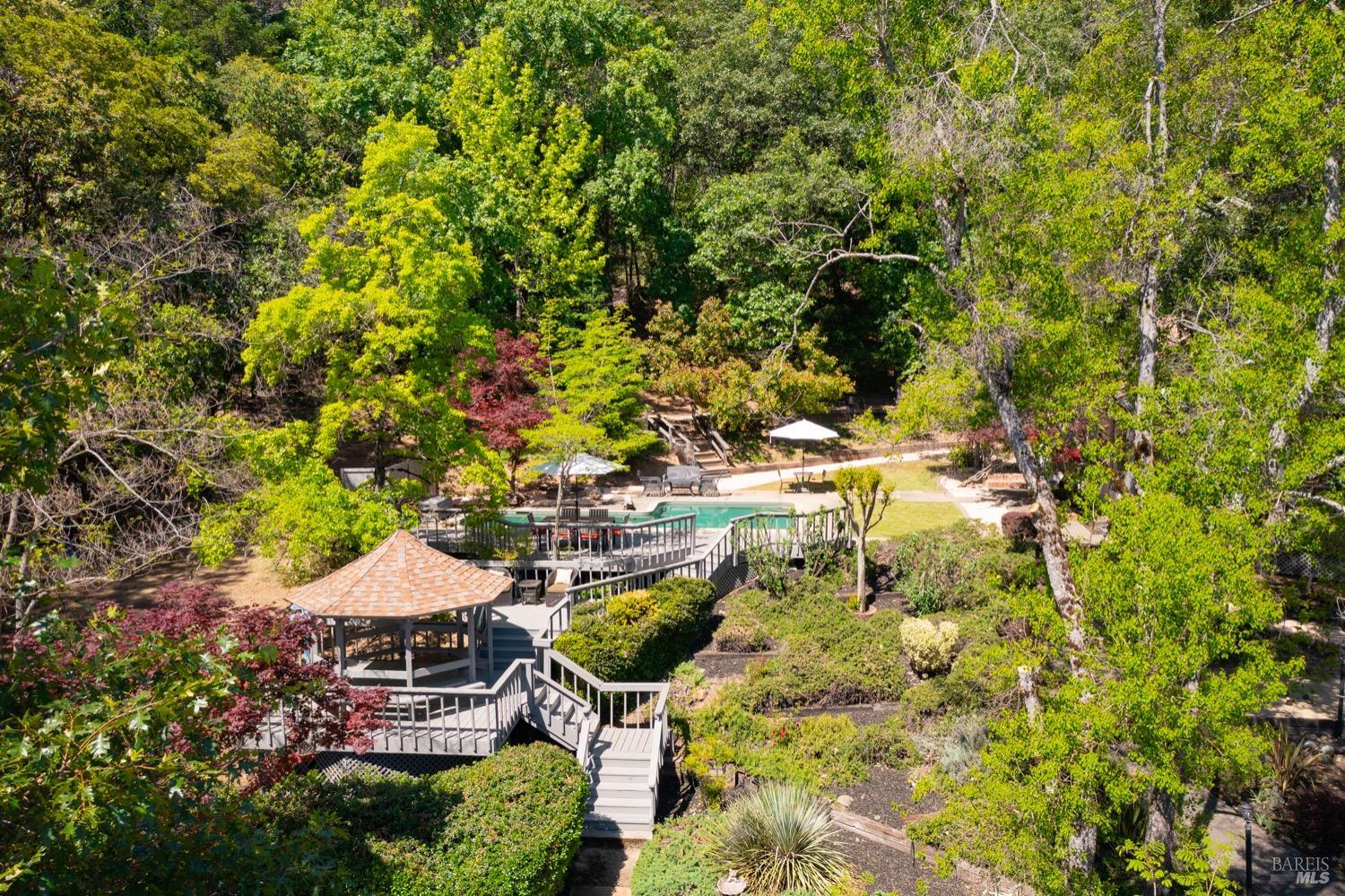 1275 Summit Lake Dr