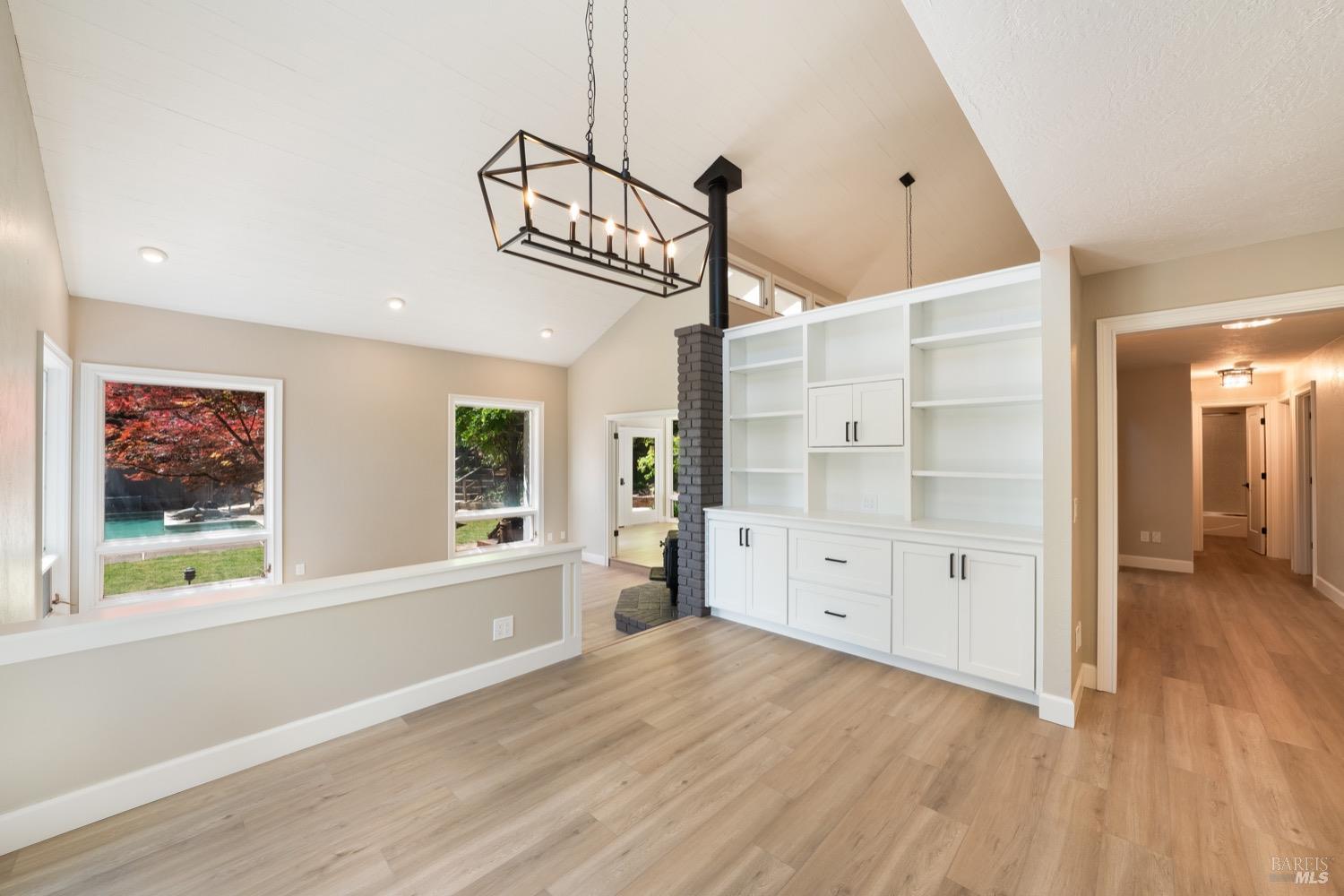 1275 Summit Lake Dr