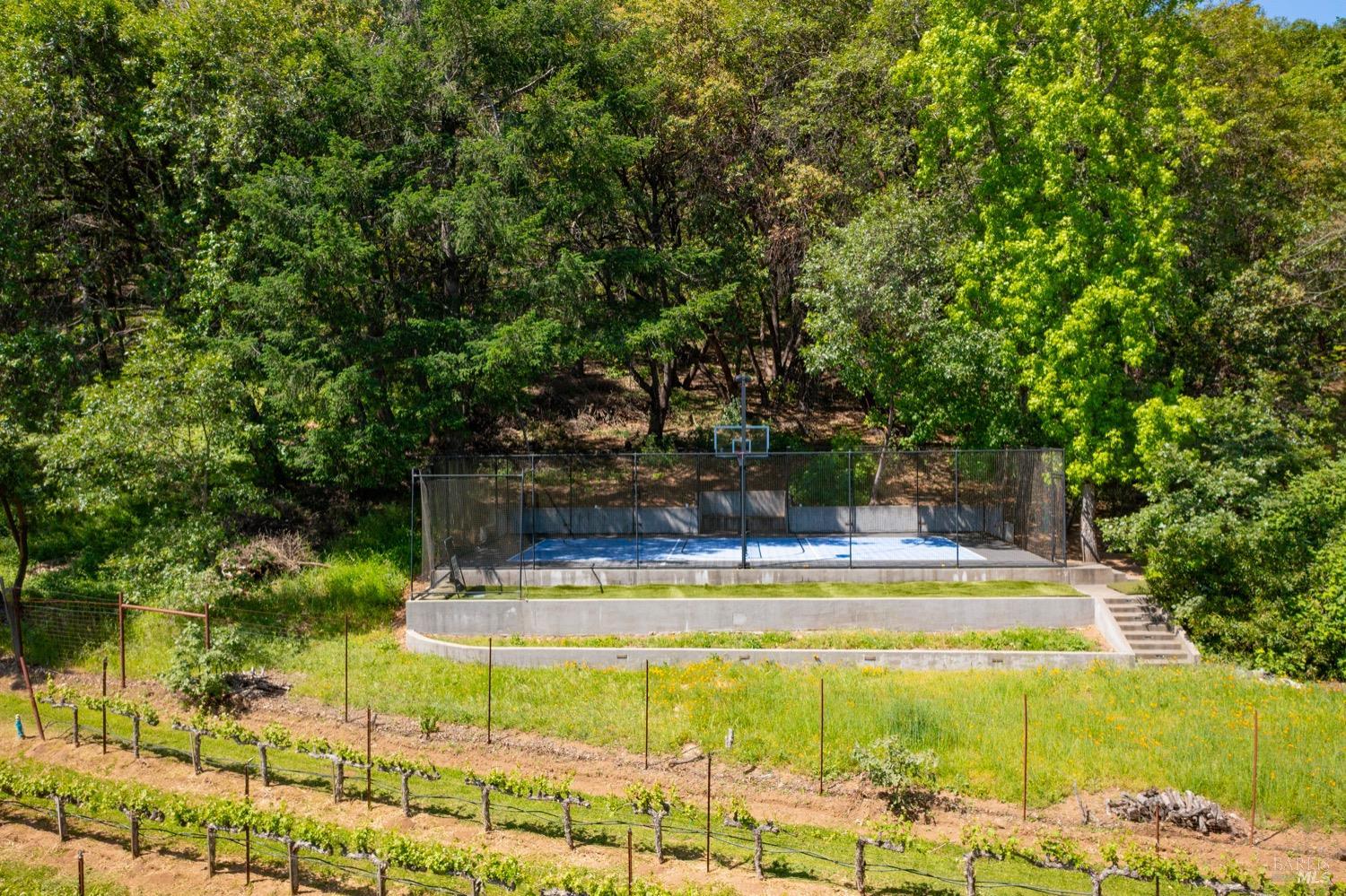 1275 Summit Lake Dr